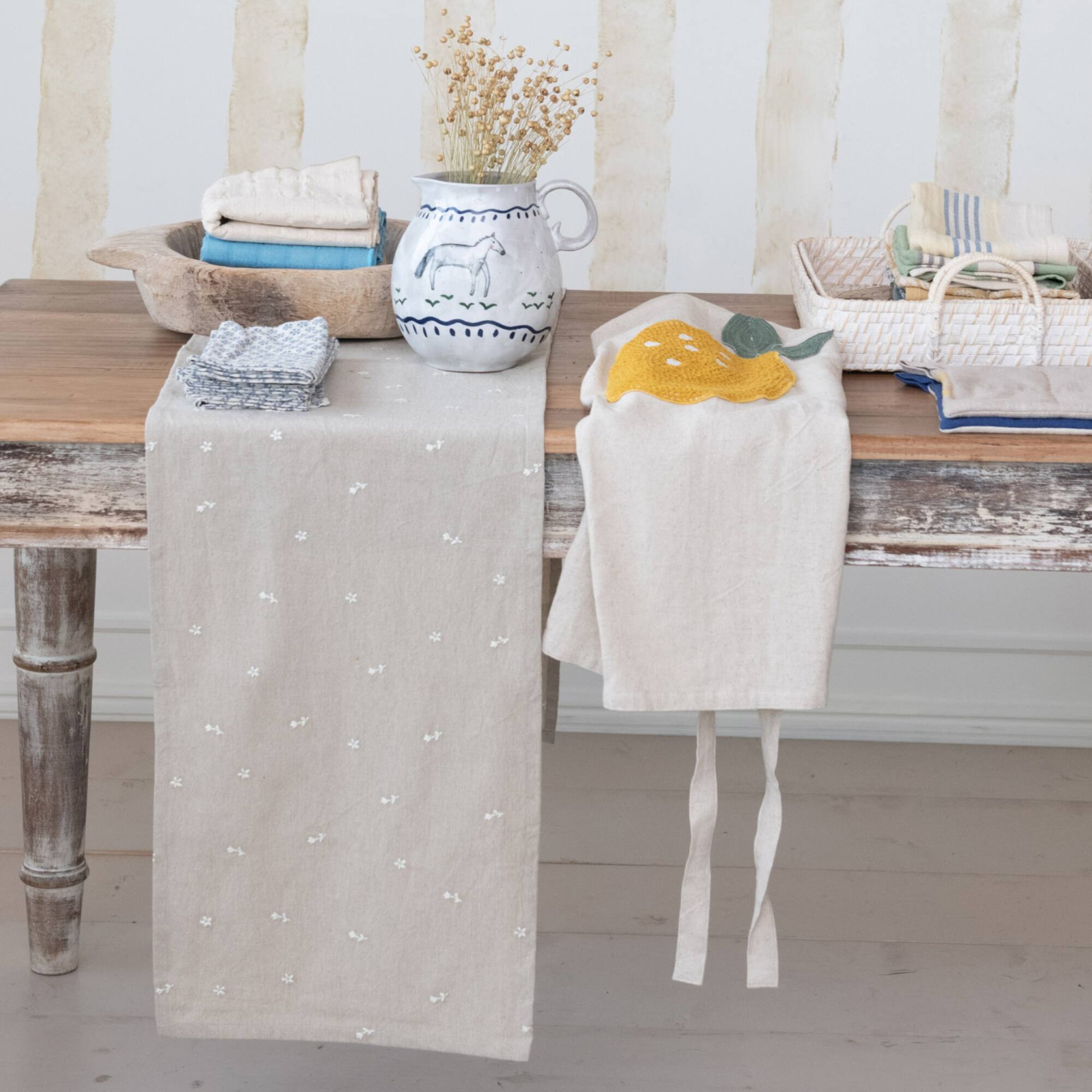 Hello Honey® Embroidered Cotton & Linen Apron with Lemon Pocket